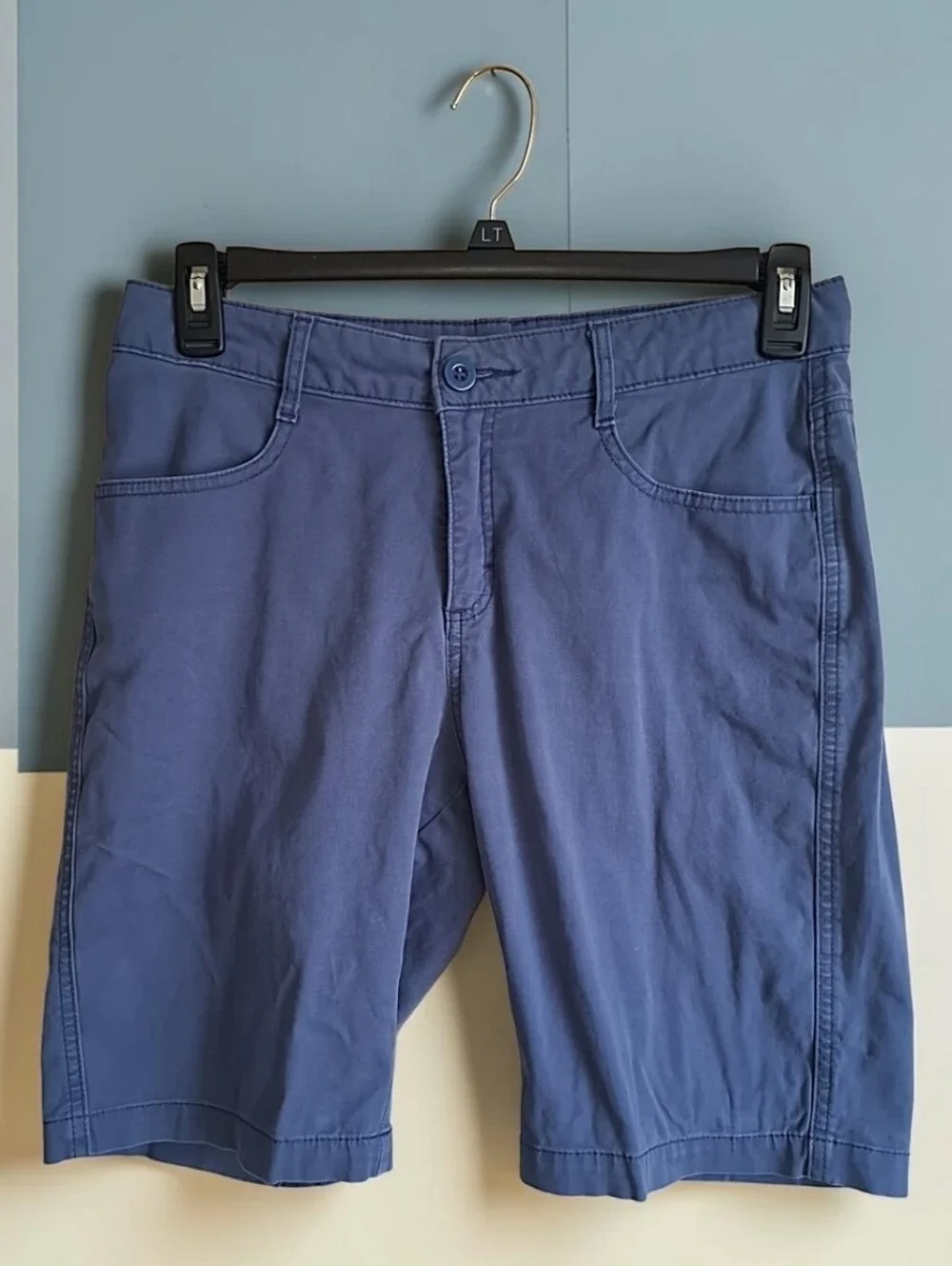 Lee Classic Fit Light Blue Shorts Size M